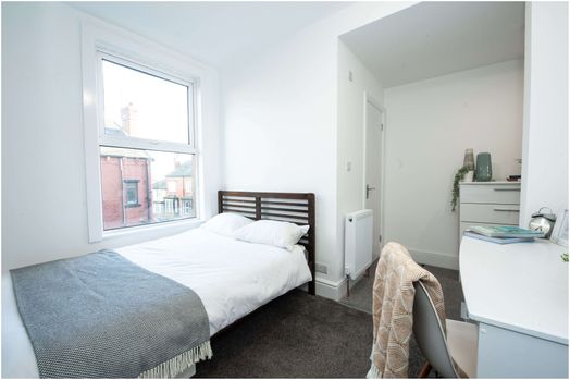 Photo of a 25, Burchett Place.