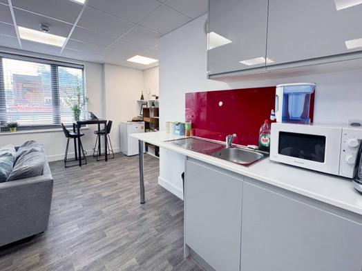 Photo of a cube Greenwich.