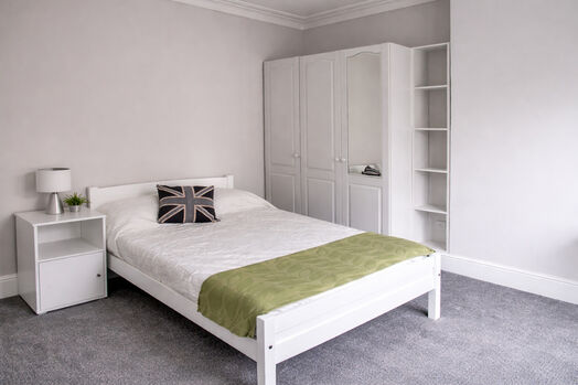 Photo of a 5 Bedroom / 2 Bathroom House perfect for Keele Students.