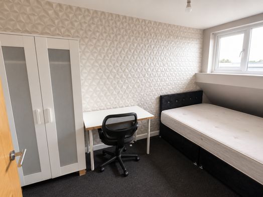 Photo of a flat 7, 110 Fabian Way SA1 8PA.