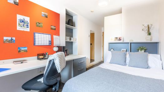 6 Bed Gold Ensuite