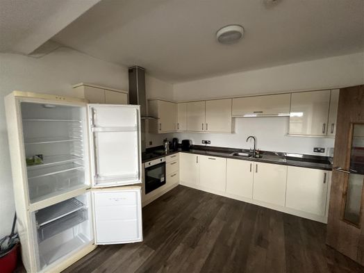 Photo of a flat 9, 10 Pitt Street, Lancaster, LA1 1NX.