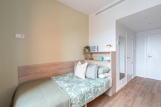Deluxe Ensuite