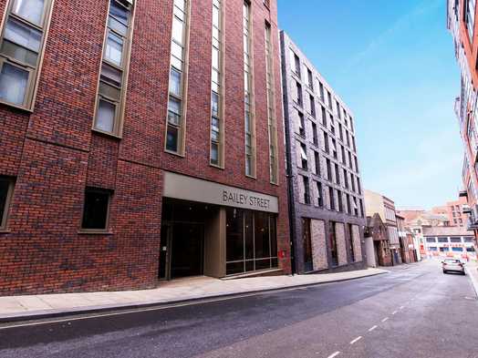 Photo of a bailey Street.