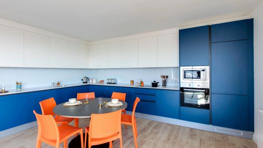 Photo of a lee Point.