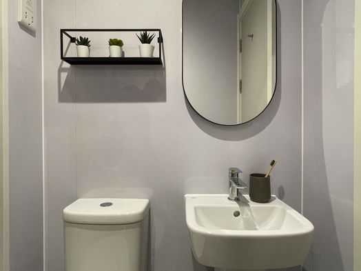 Bronze Plus Ensuite