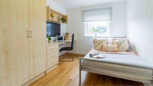 Silver Ensuite