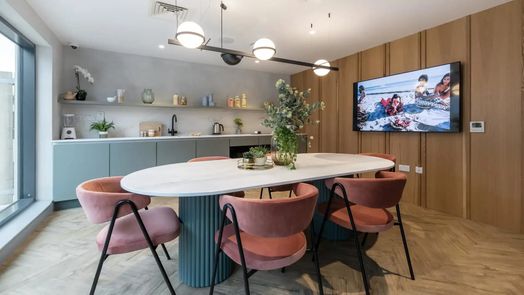 Photo of a aster House.