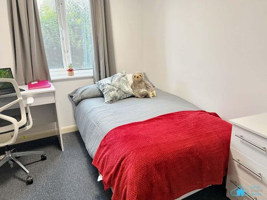 Classic En-suite Dolphin House