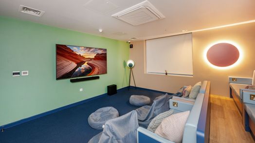 Photo of a wick Park.