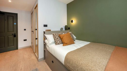 4 Bed Premium En-suite