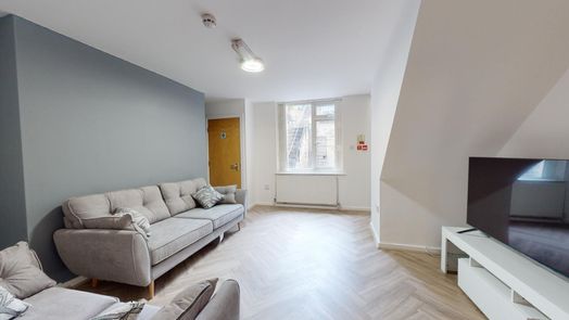 Photo of a 1-bedroom flat in Leeds.