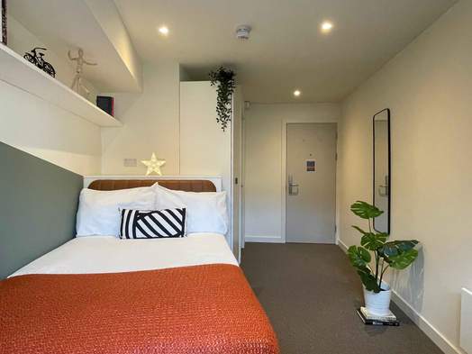 Premium 2 Plus En-suite