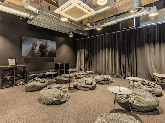 Photo of a globe Works.