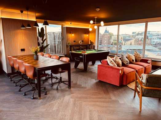 Photo of a hawley Crescent.