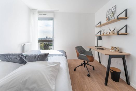 Bronze 1 Bedroom Apartment