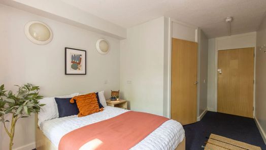 5 Bed Premium En-Suite
