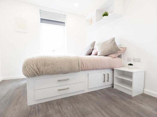 8 Bed Classic En-Suite