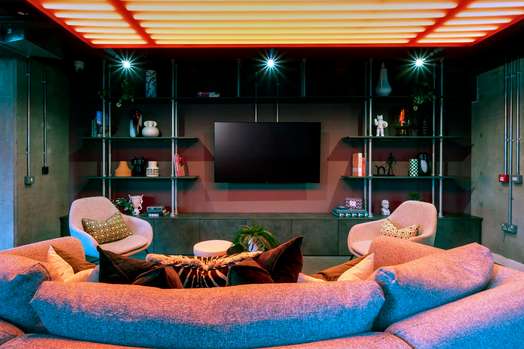 Photo of a the Artisan.