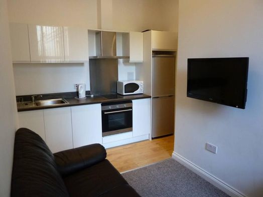12, Whitefield Tce, Flat 2