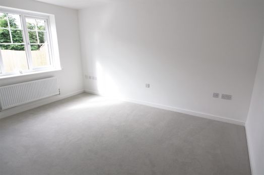 Photo of a 8 Laund Gardens, Lancaster, LA2 0LE.