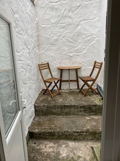 Photo of a flat 2, Radnor House.