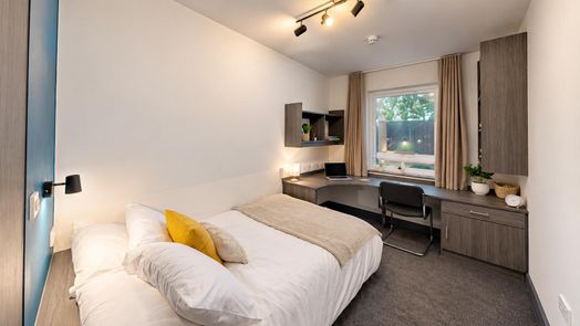 Platinum Ensuite