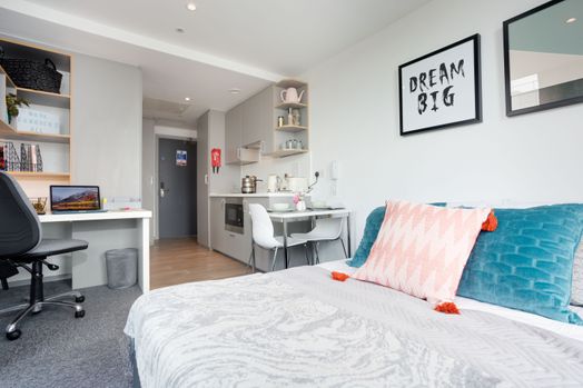 Superior Plus Studio