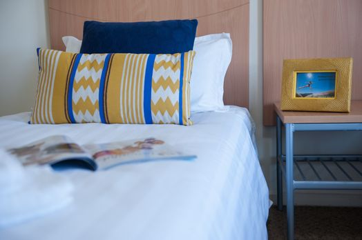 1 Bedroom Twin Share