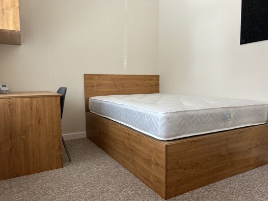 Photo of a richmond Court - 2 bedroom quality student apartments.
