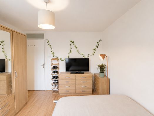 Photo of a 25 Sheffield Square.
