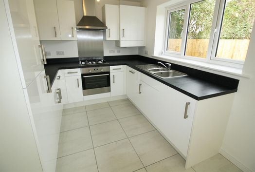 Photo of a 8 Laund Gardens, Lancaster, LA2 0LE.