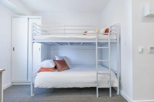 Twin Bunk Bed Studio (Mid Floor)