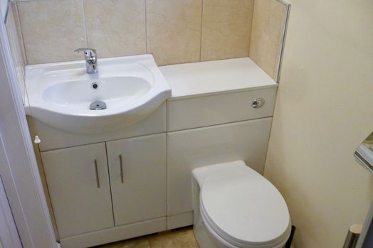 Photo of a student Only - Last Double Room - Student Triangle.