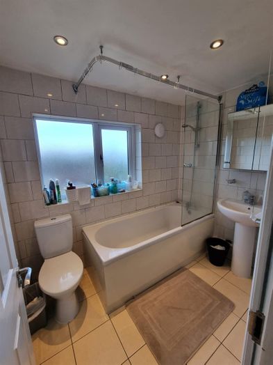 Photo of a 65 Patterdale Road, Lancaster, LA1 3HS.
