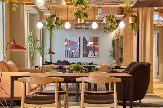 Photo of a queen Street Studios.