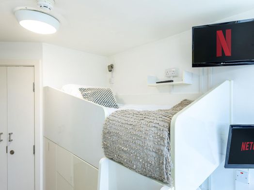 Twin Ensuite (shared)