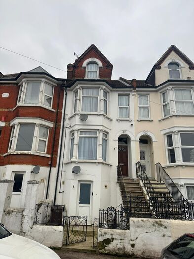 Photo of a double rooms to rent in Chatham, ME4.