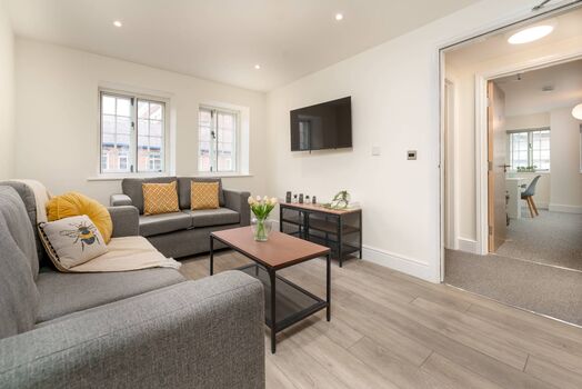 Photo of a rooms available Anglo Works (1AW).