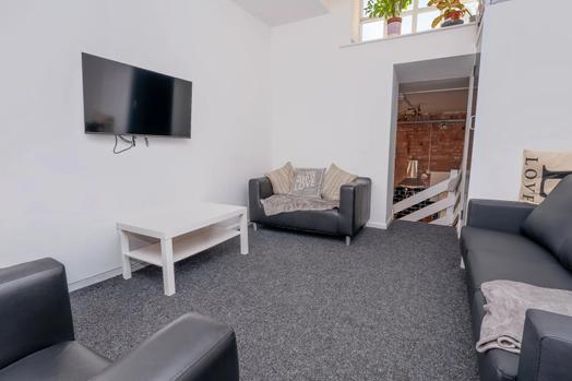 Photo of a bertrand Russell House.