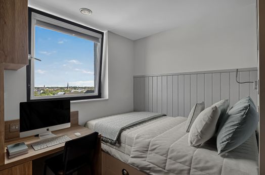Platinum En Suite