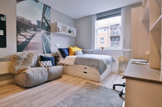 Classic Bigger Studio