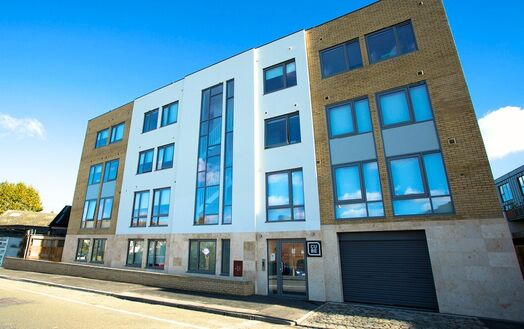 Photo of a cube Greenwich.