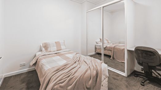 Photo of a student Living on A'Beckett.