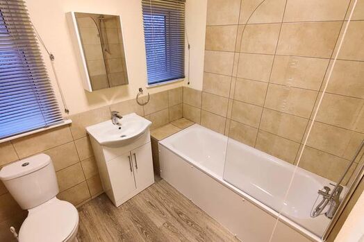 Photo of a aG2 - 7 Bedroom Large Student House.