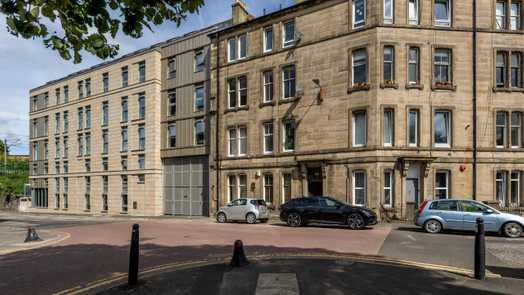 Photo of a murieston Crescent.