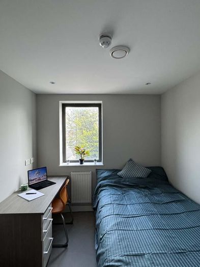 Two bedroom non en-suite