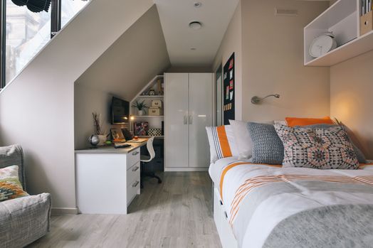 Classic Smaller Studio - Limited View