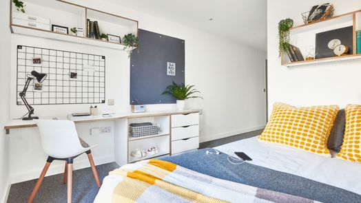 Platinum Ensuite