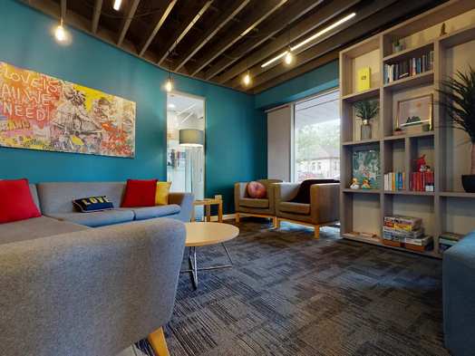 Photo of a centro House.